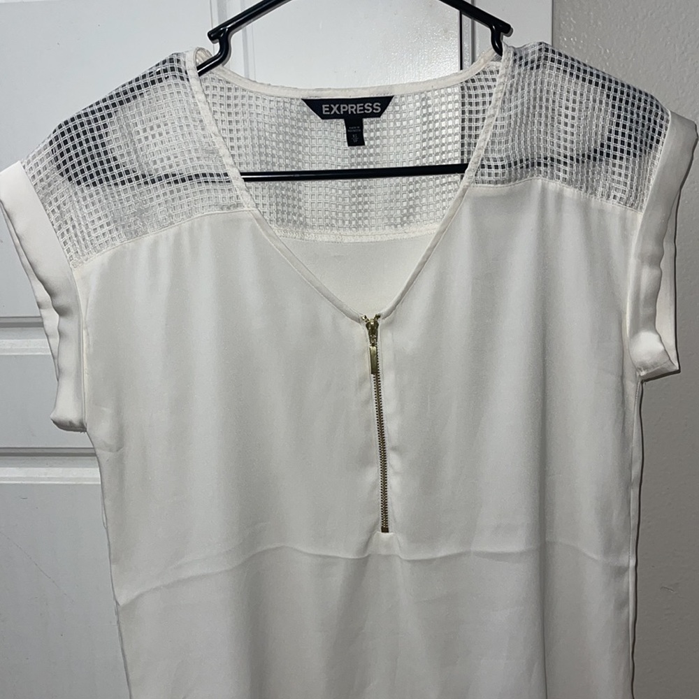 White Express Top - Picture 2 of 4